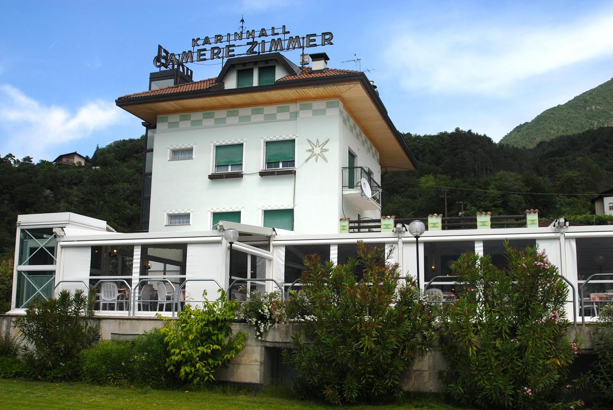 Hotel Karinhall เตรนโต ภายนอก รูปภาพ